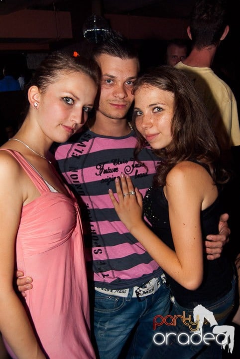 Sombrita de Tequila Party în Seven,