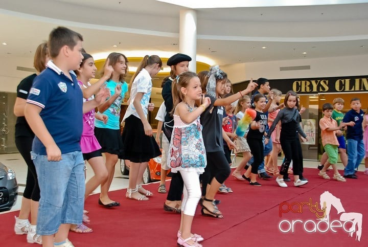 Spectacol de dans, muzică şi teatru pentru copii, Era Shopping Park