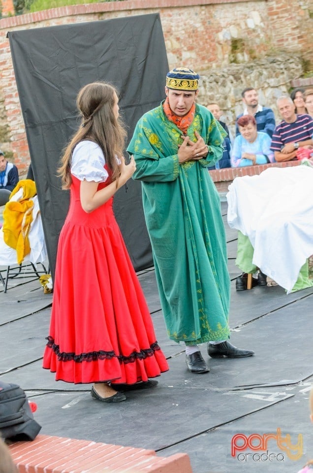 Spectacol de farse medievale