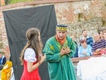 Spectacol de farse medievale "Farsele din Piaţă"