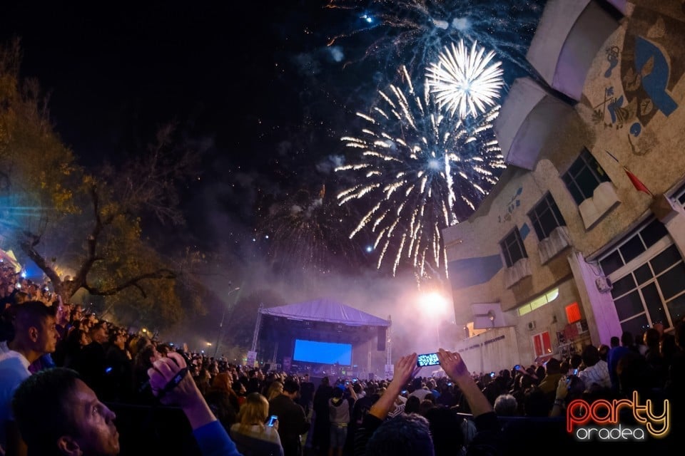 Spectacol de focuri de artificii, Oradea