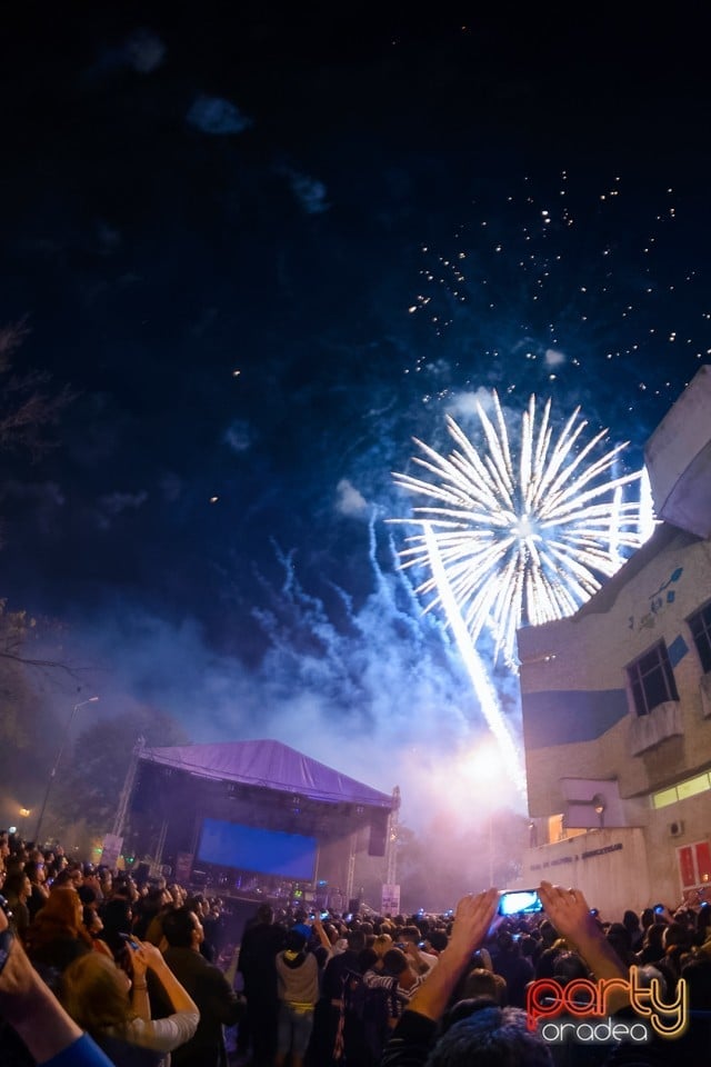 Spectacol de focuri de artificii, Oradea