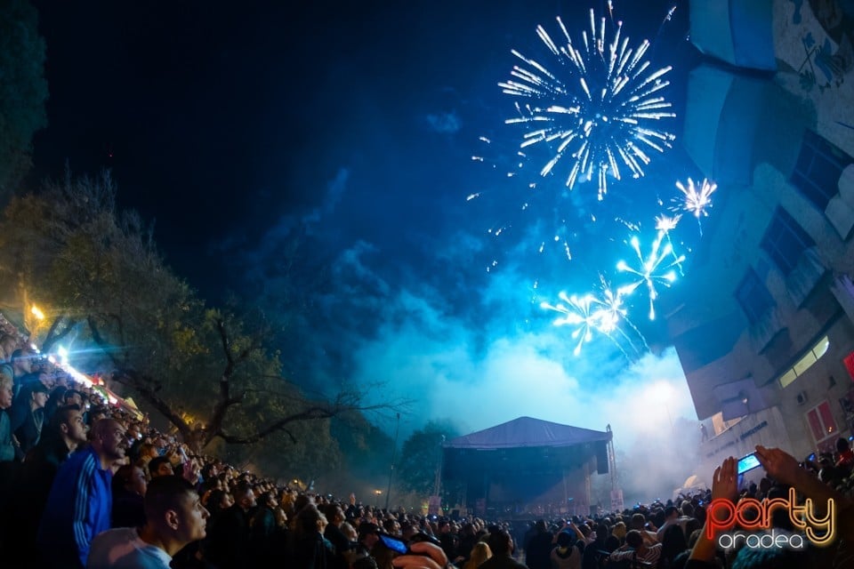 Spectacol de focuri de artificii, Oradea