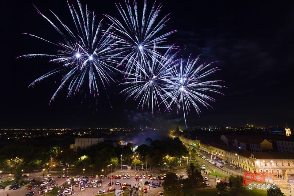 Spectacol de focuri de artificii, Oradea