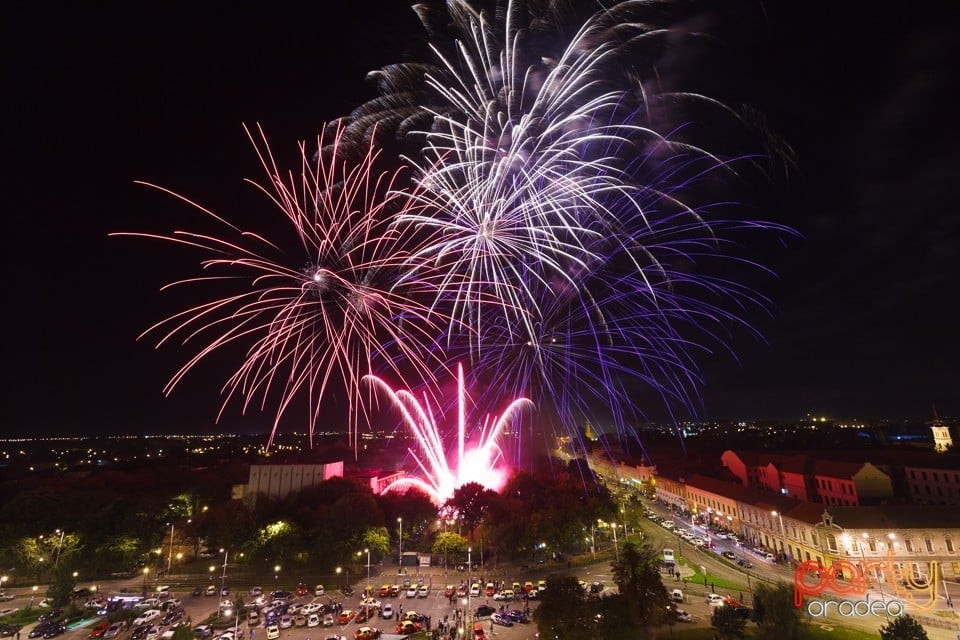 Spectacol de focuri de artificii, Oradea