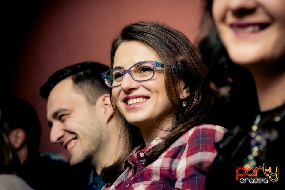 Spectacol de teatru în Urban Place, 