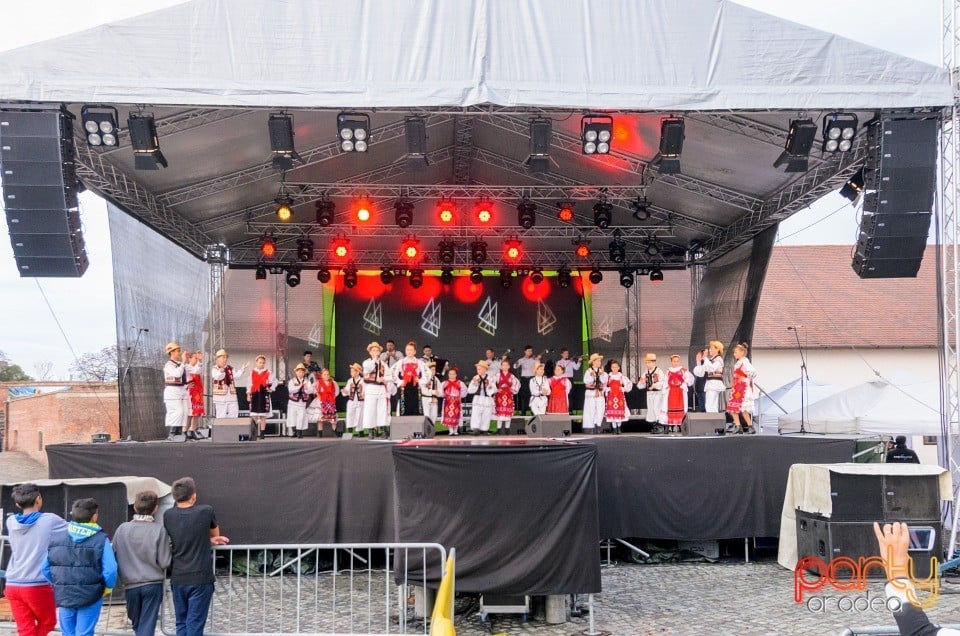 Spectacol de tradiţii folclorice interetnice, Cetatea Oradea