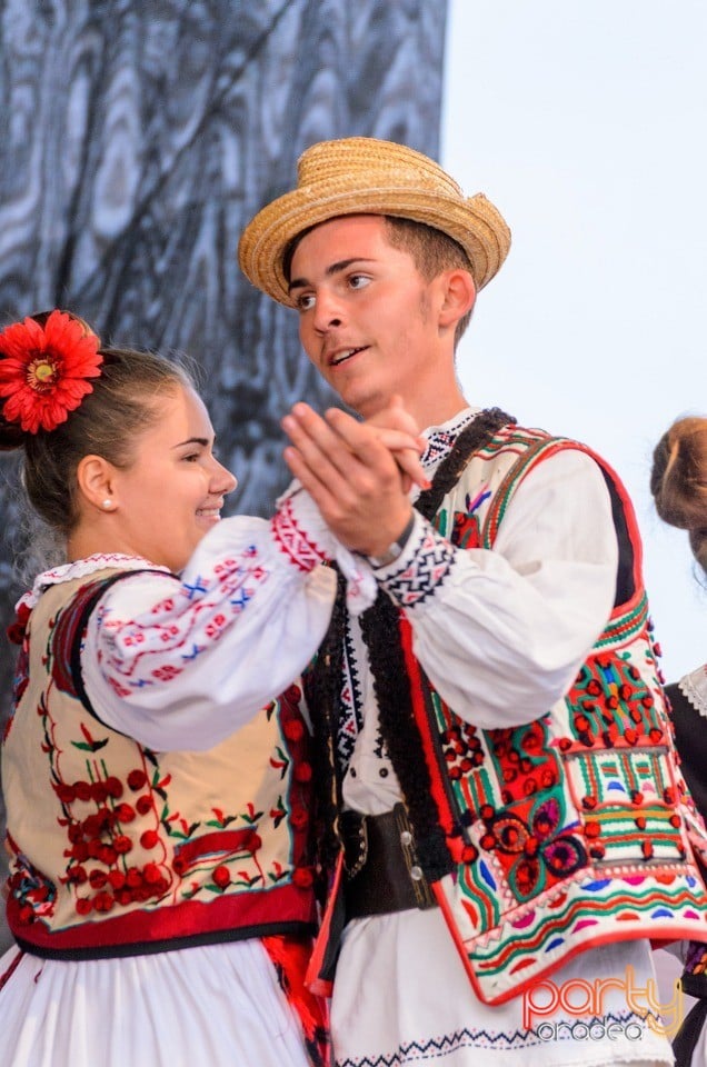 Spectacol de tradiţii folclorice interetnice, Cetatea Oradea