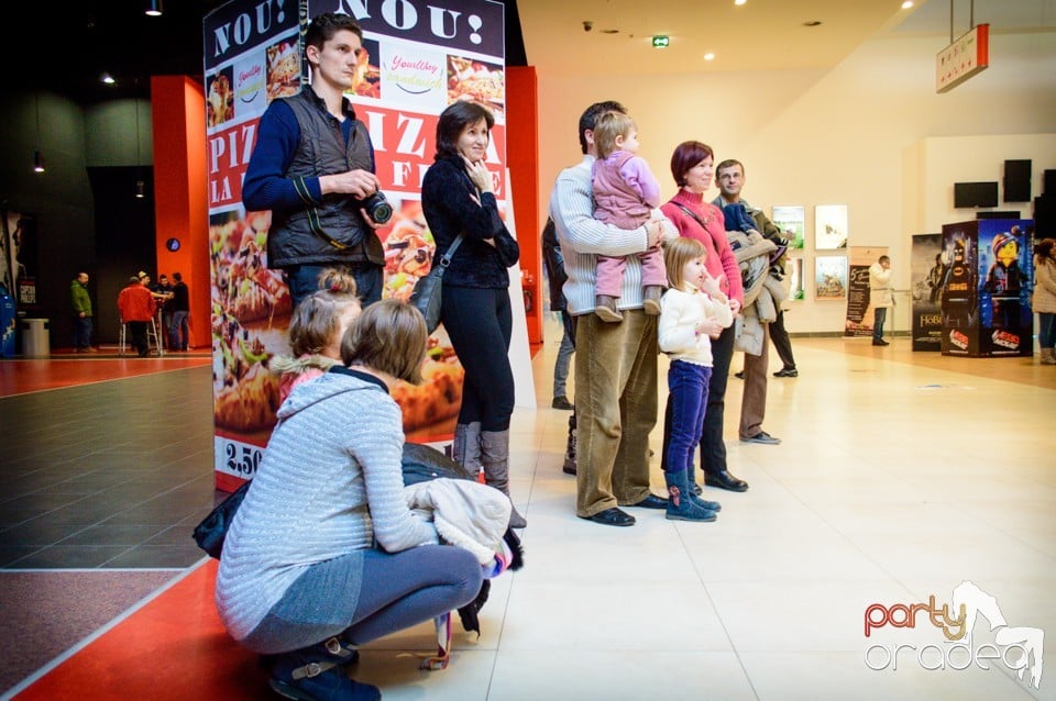 Spectacol popular în Oradea Shopping City,