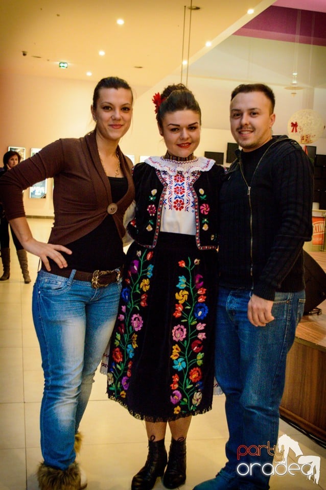 Spectacol popular în Oradea Shopping City,