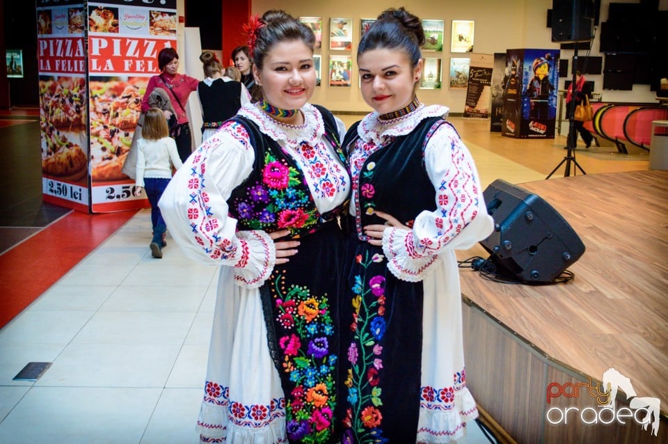Spectacol popular în Oradea Shopping City,