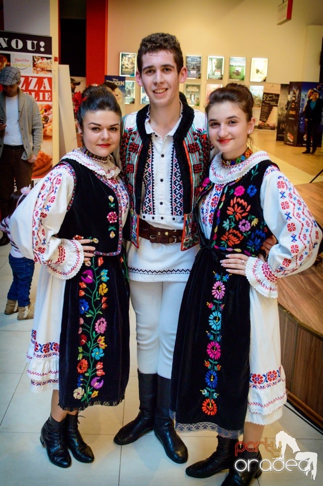 Spectacol popular în Oradea Shopping City,