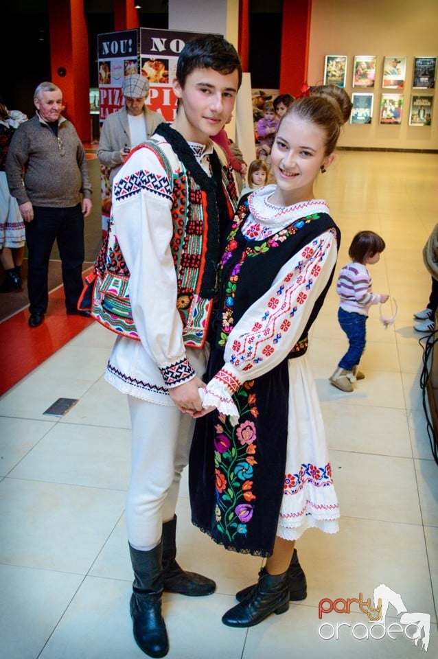 Spectacol popular în Oradea Shopping City,