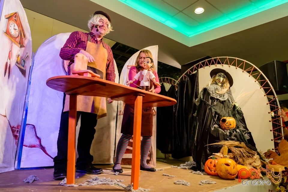 Spooky Halloween, Lotus Center