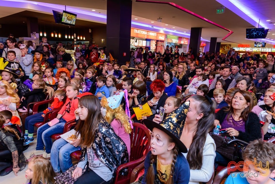 Spooky Halloween, Lotus Center