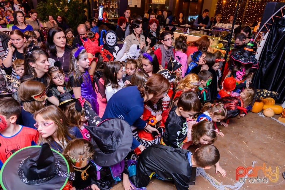 Spooky Halloween, Lotus Center