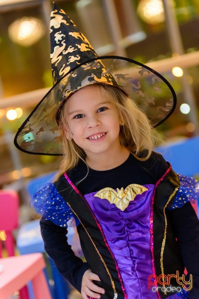 Spooky Halloween, Lotus Center