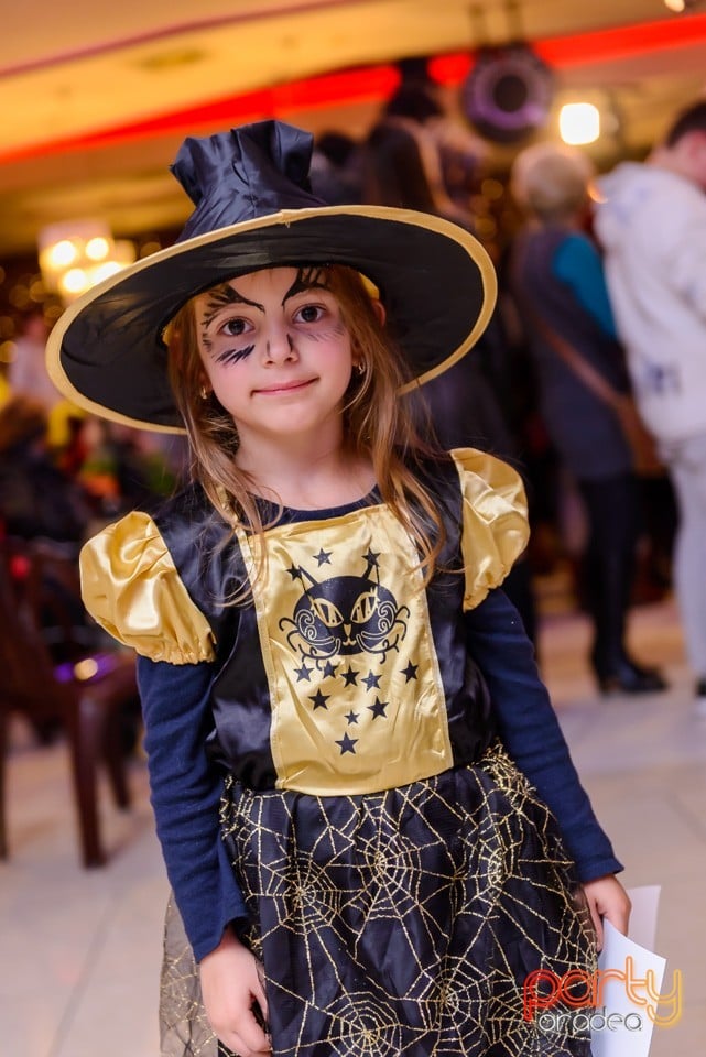 Spooky Halloween, Lotus Center