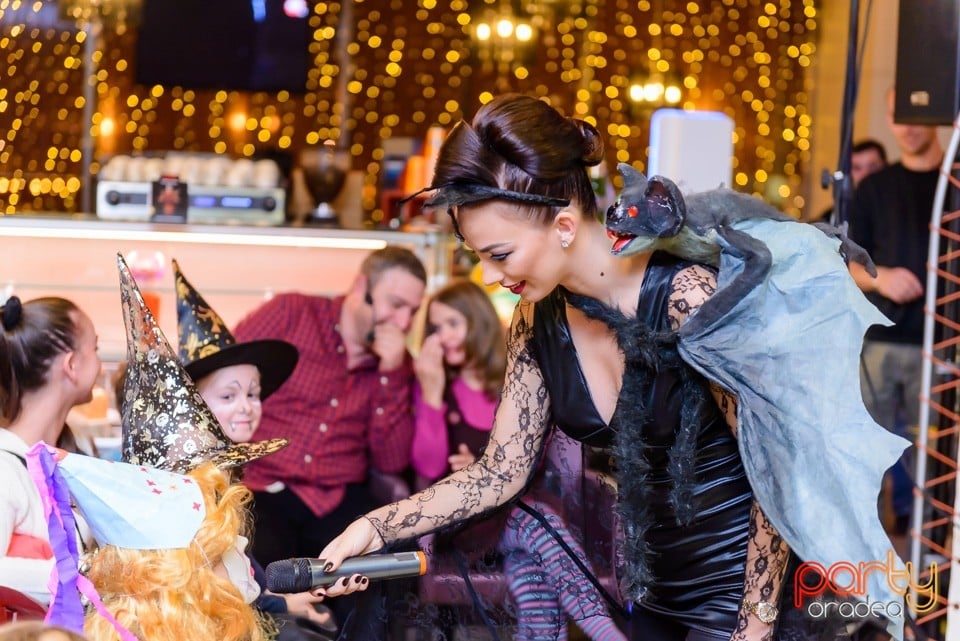 Spooky Halloween, Lotus Center