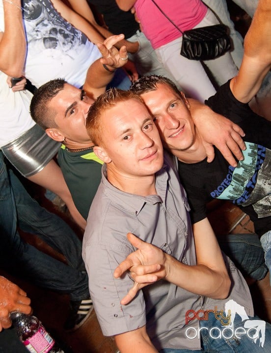 Spumă party cu AM DJ @ Disco Faház,