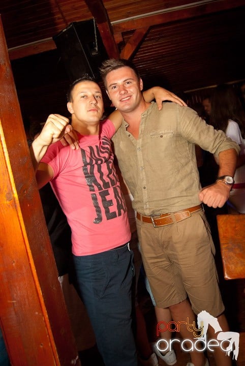 Spumă party cu AM DJ @ Disco Faház,