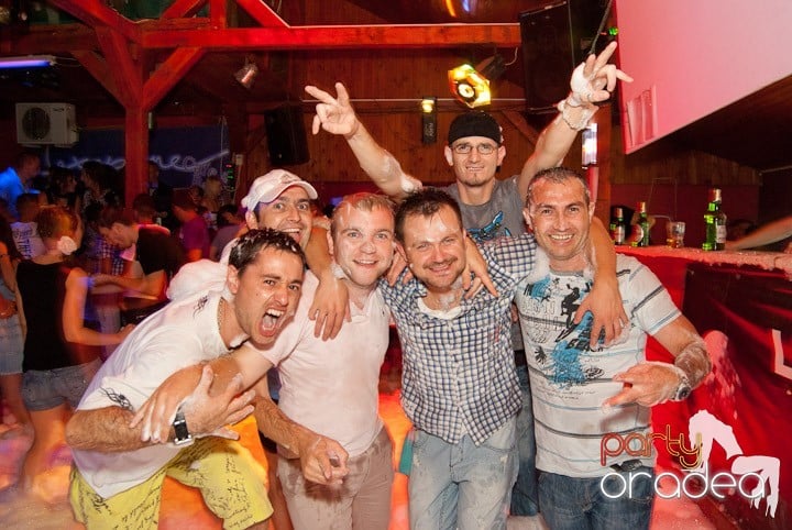 Spumă party cu AM DJ @ Disco Faház,