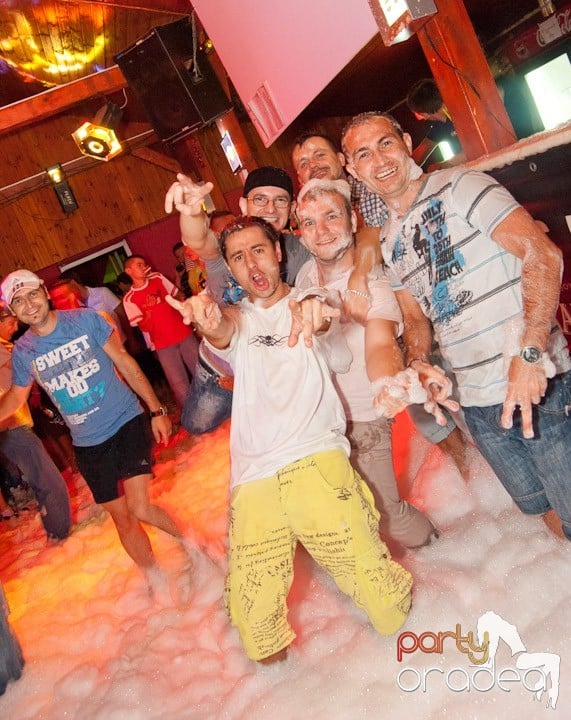 Spumă party cu AM DJ @ Disco Faház,