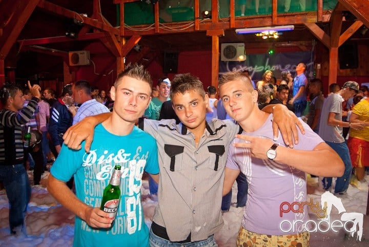 Spumă party cu AM DJ @ Disco Faház,