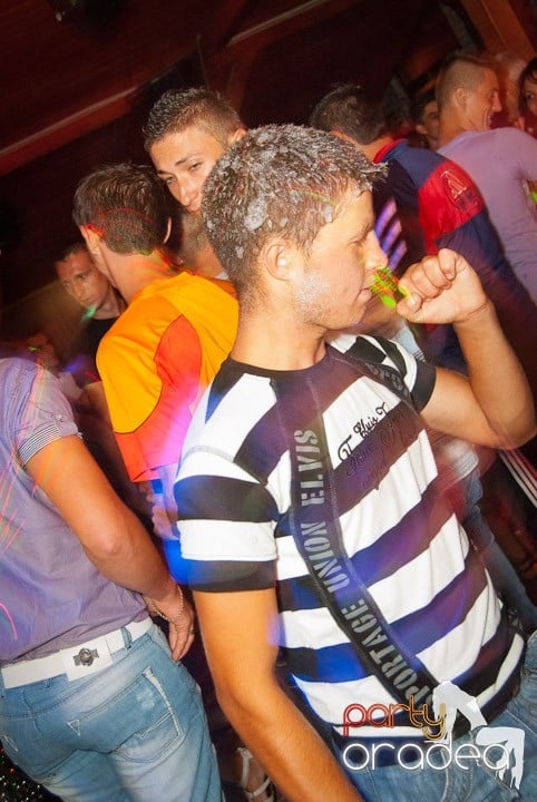 Spumă party cu AM DJ @ Disco Faház,