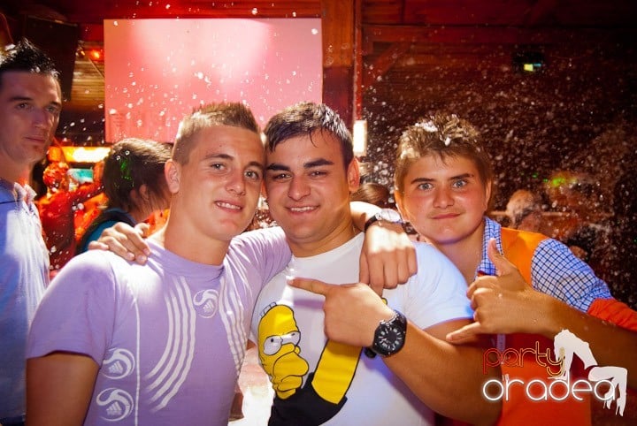 Spumă party cu AM DJ @ Disco Faház,