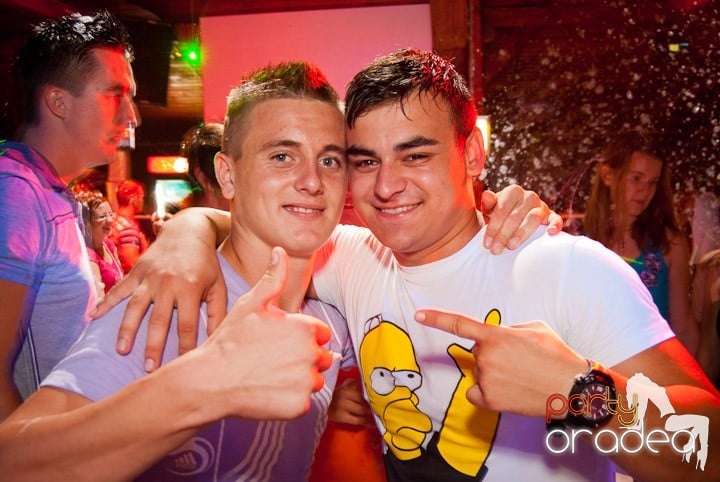 Spumă party cu AM DJ @ Disco Faház,