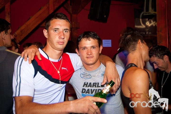 Spumă party cu AM DJ @ Disco Faház,