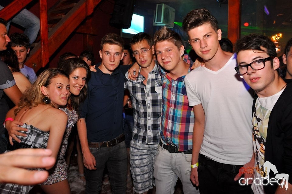 Spumă party în Disco Faház,