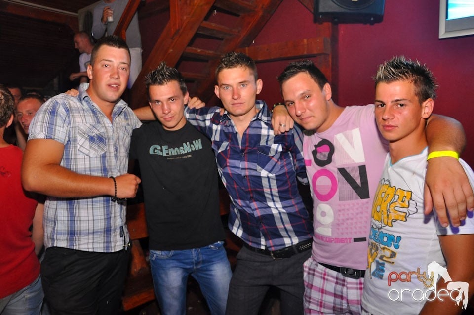 Spumă party în Disco Faház,