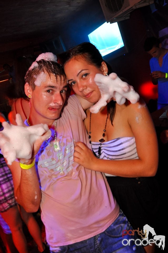 Spumă party în Disco Faház,