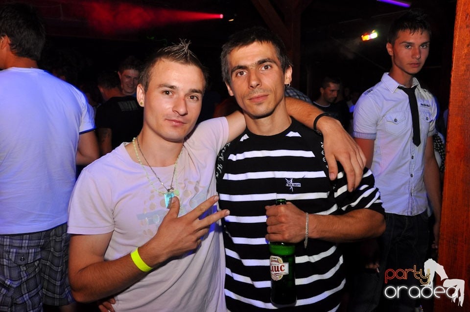 Spumă party în Disco Faház,