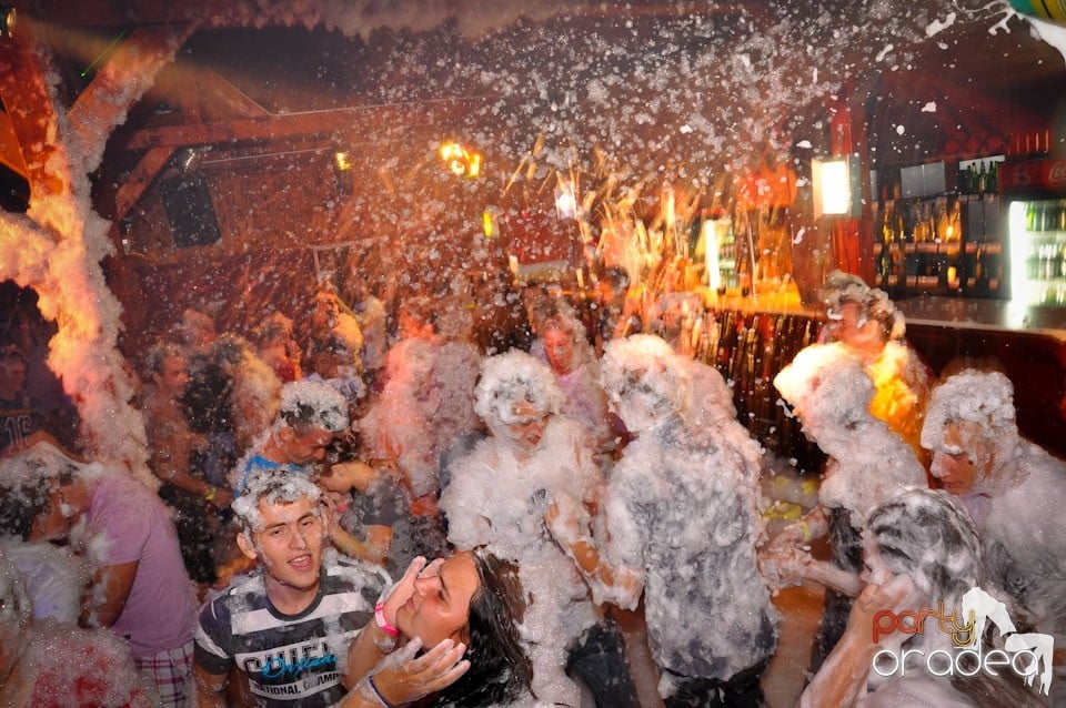 Spumă party în Disco Faház,