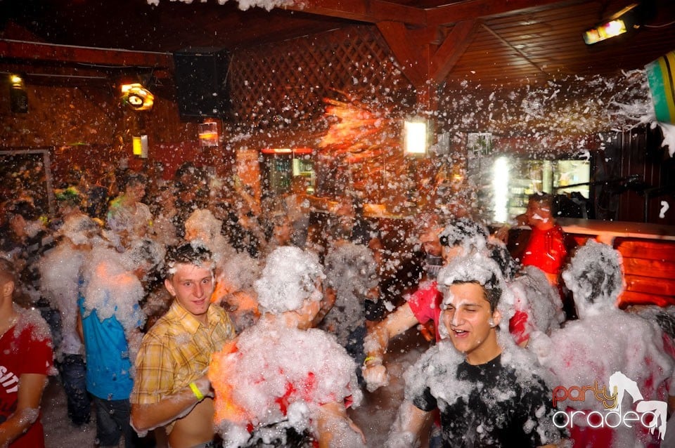 Spumă party în Disco Faház,