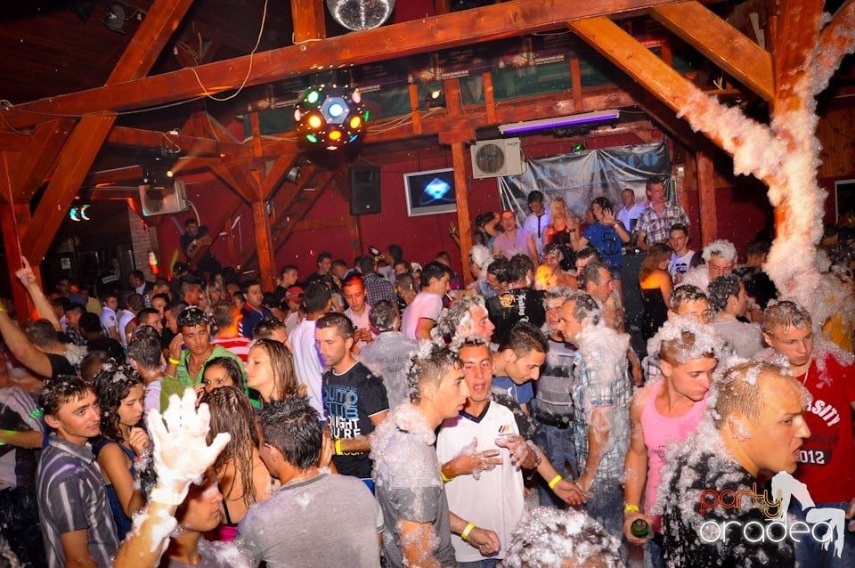 Spumă party în Disco Faház,
