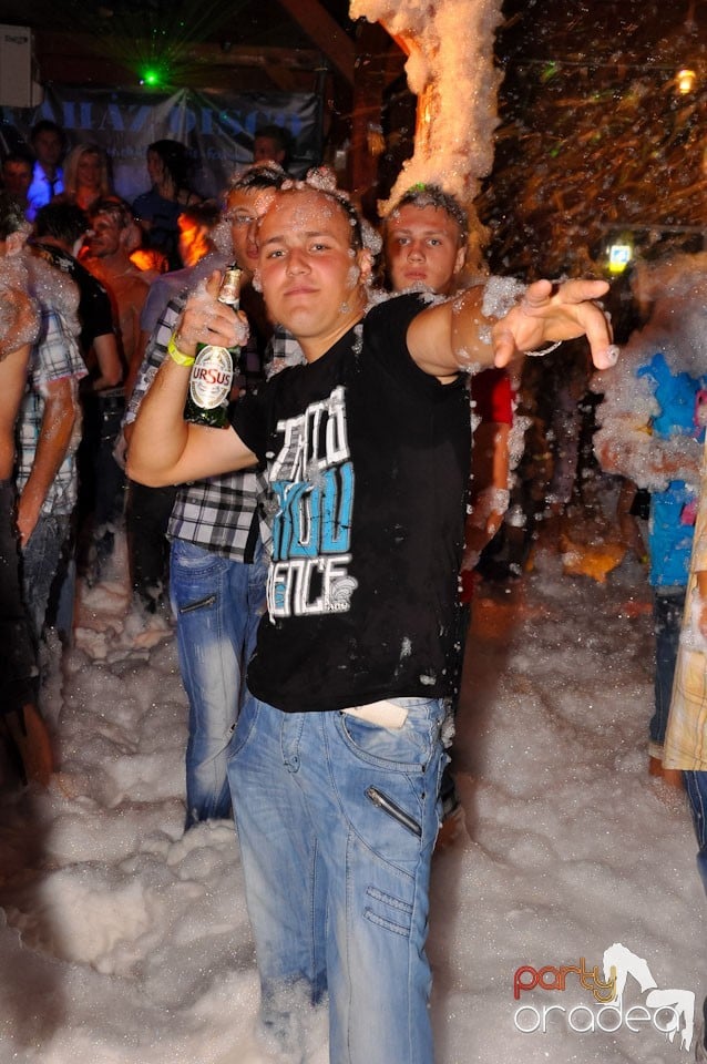 Spumă party în Disco Faház,
