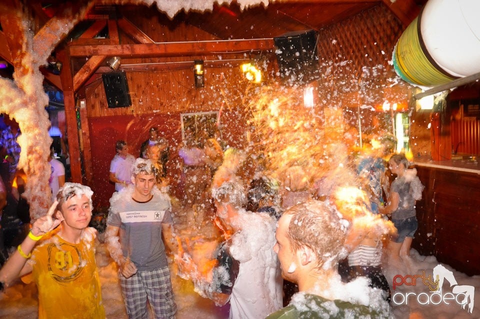 Spumă party în Disco Faház,