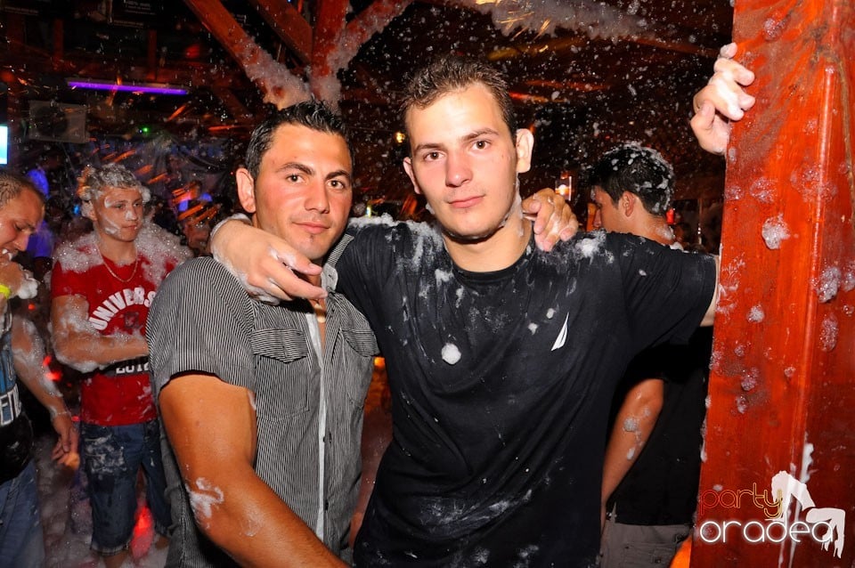 Spumă party în Disco Faház,