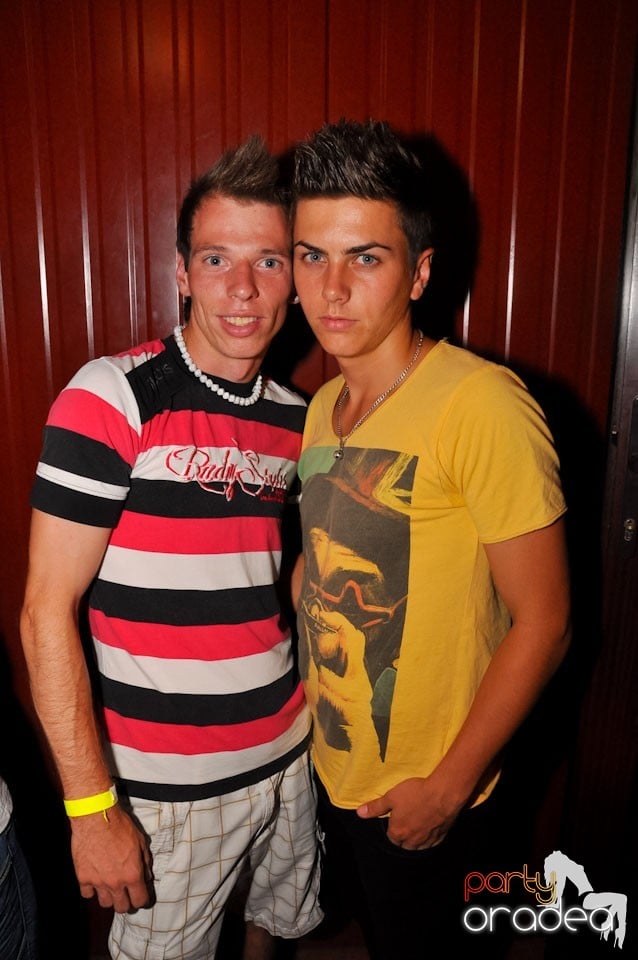 Spumă party în Disco Faház,
