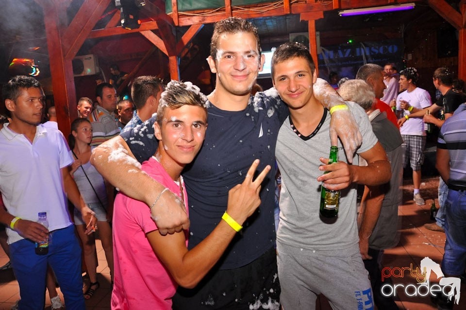 Spumă party în Disco Faház,