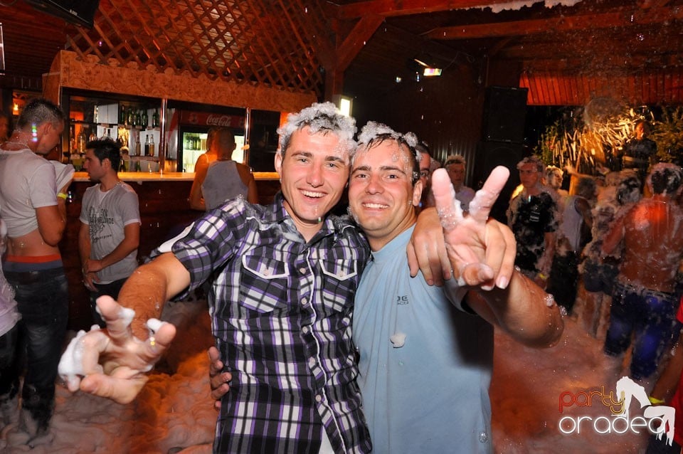 Spumă party în Disco Faház,
