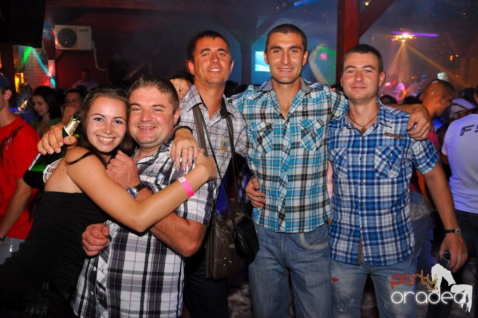 Spumă party în Disco Faház,