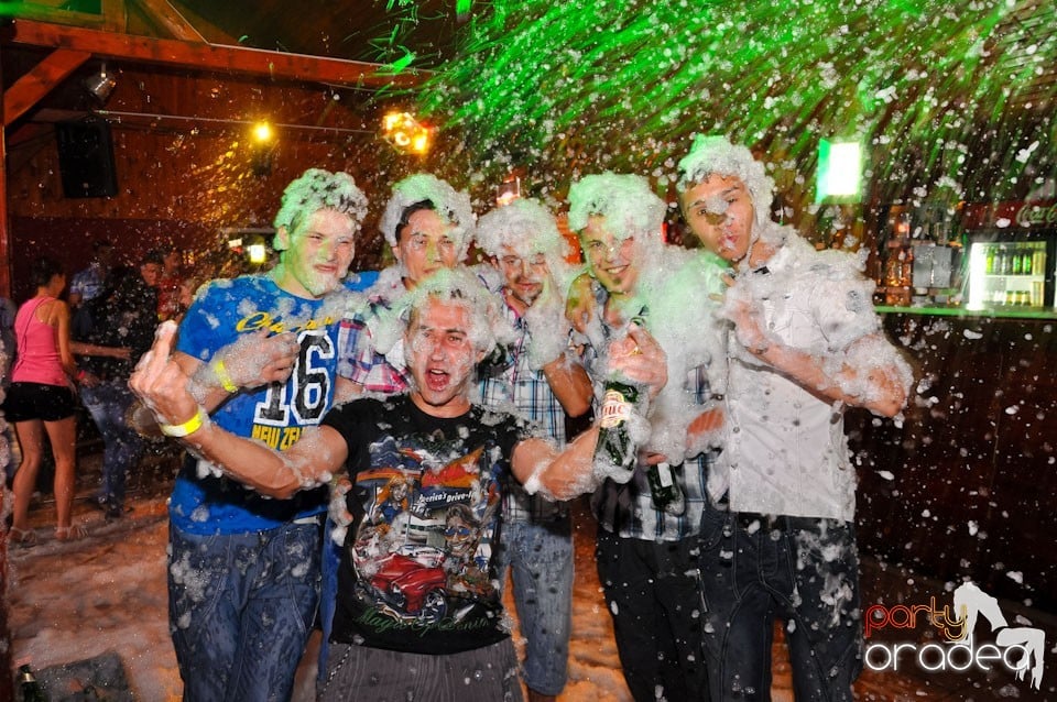 Spumă party în Disco Faház,