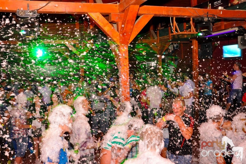 Spumă party în Disco Faház,