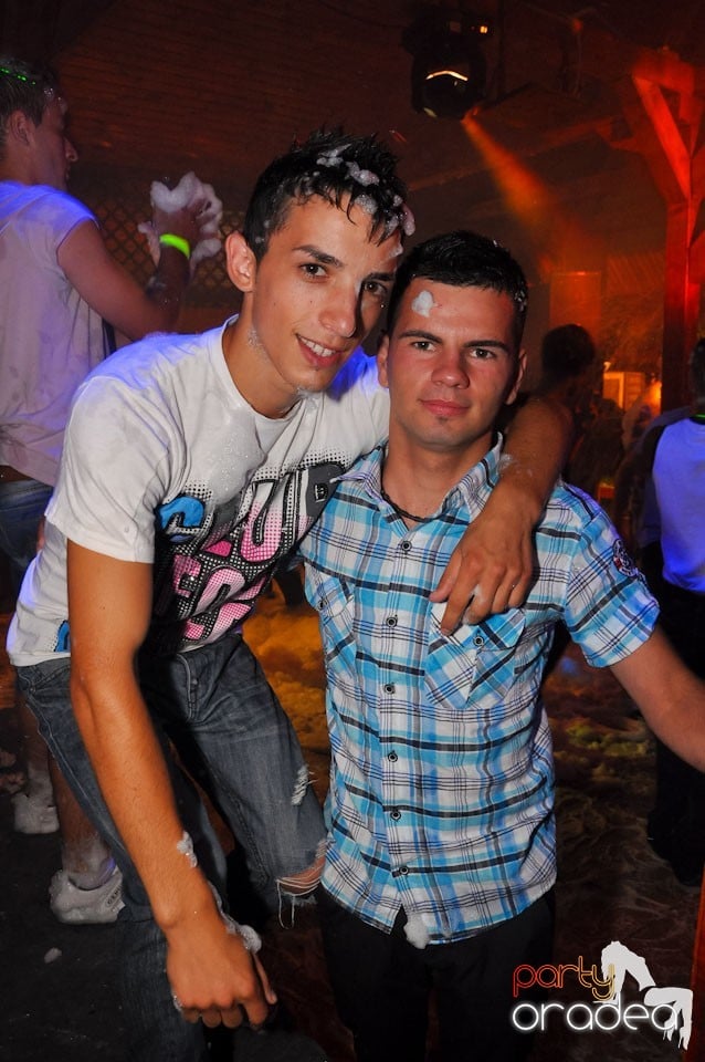 Spumă party în Disco Faház,