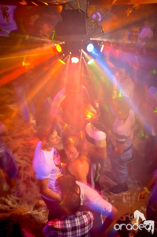 Spumă party în Disco Faház,